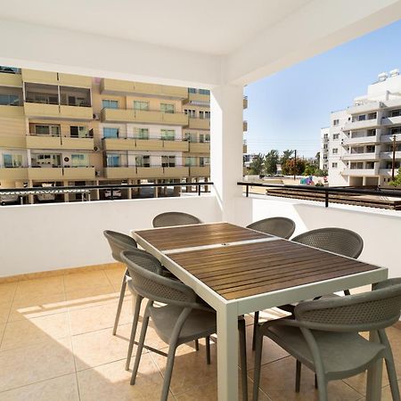 Boris Mackenzie 2 Bedroom Flat with Pool Larnaka Exterior foto