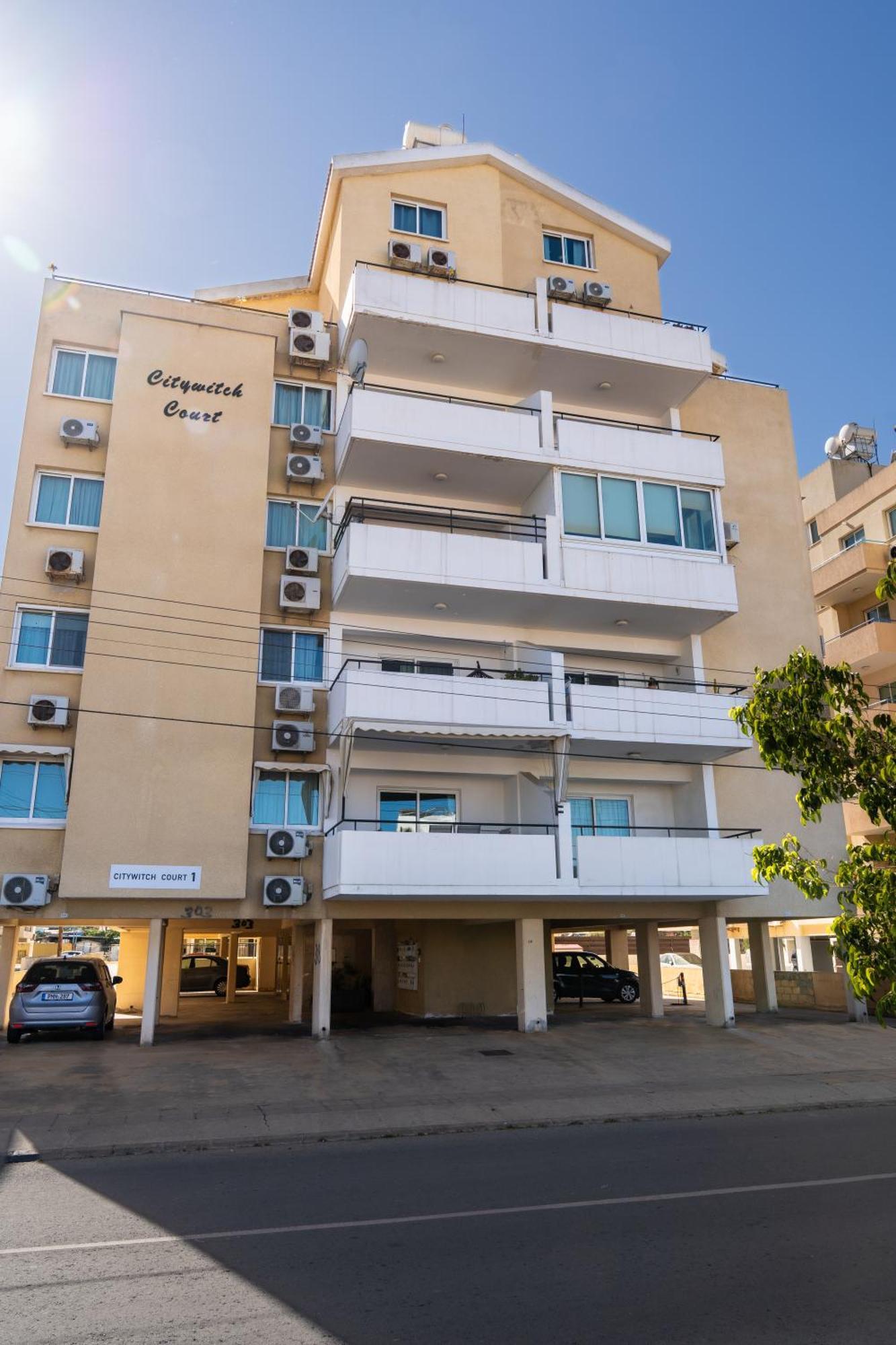 Boris Mackenzie 2 Bedroom Flat with Pool Larnaka Exterior foto